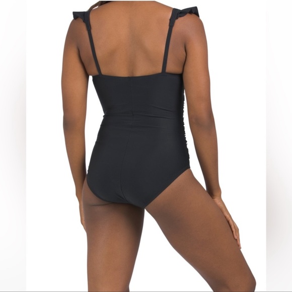 Super cute one piece swimsuit - Picture 4 of 4